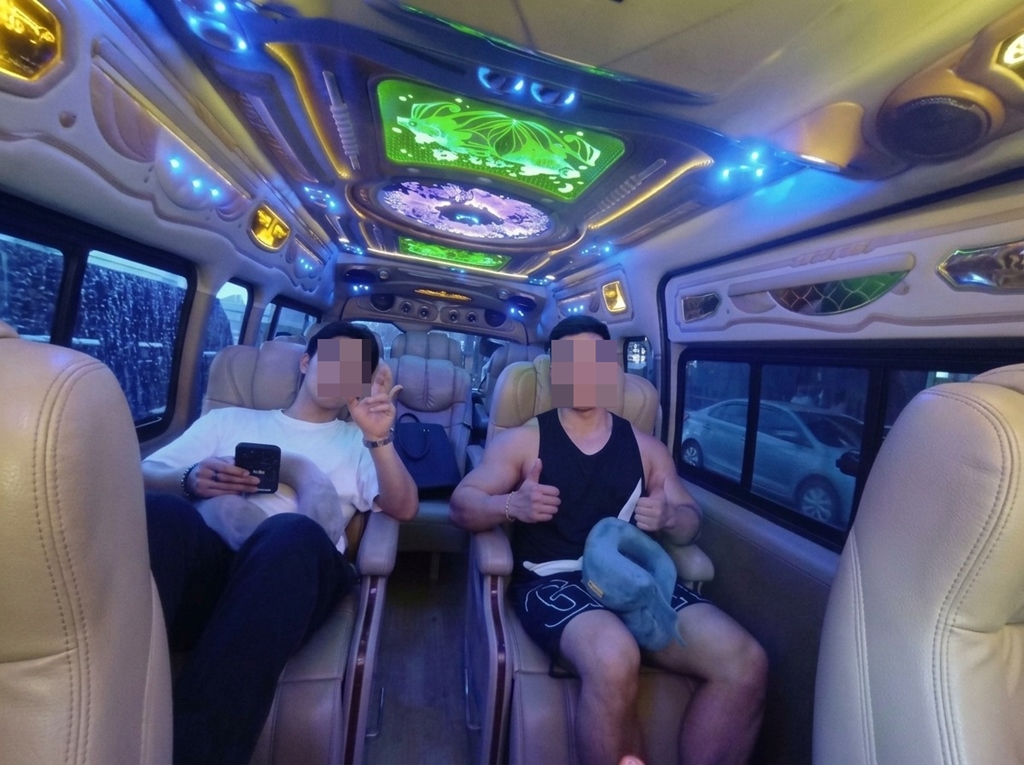 승용차 SUV 실내